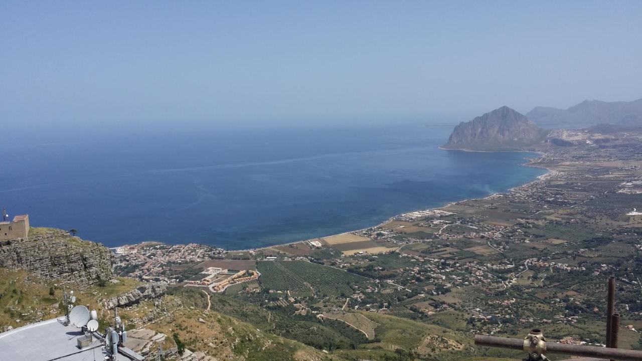 Sole e Fiori di Sicilia Appartamento Valderice Esterno foto